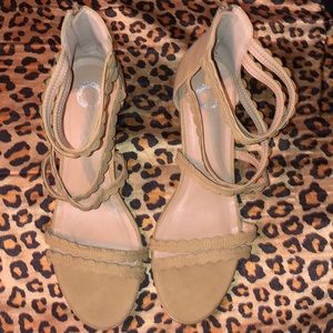 NWOT Neutral sandals. So cute. Never worn.
